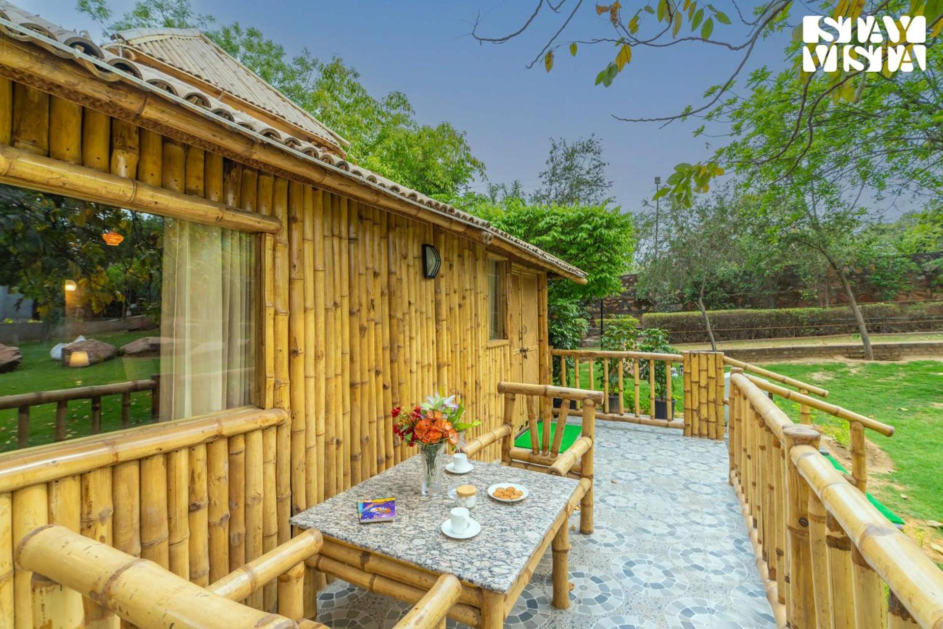 Stayvista At Maple Farms With Pool, Bbq & Bonfire Sohna Eksteriør bilde